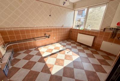 Duplex cu 4 camere cu Canalizare în Sud - 16