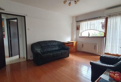 Universitate,Teatrul National, bloc 1980 cu centrala, parcare, pet friendly - 1