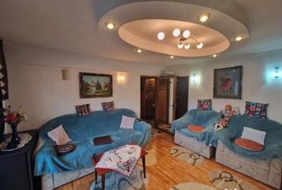 Apartament cu 3 camere decomandat în Central - 2