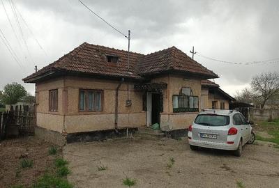 Casă cu Teren 800 Mp în Brătășanca - 5