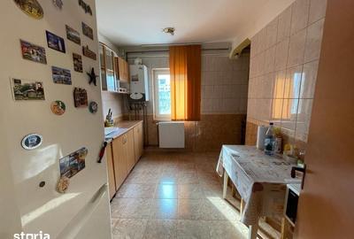 Apartament cu 2 camere semidecomandat în Prundu - 4