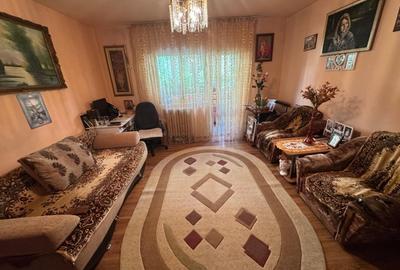 Apartament cu 2 camere semidecomandat, mobilat în Brazda lui Novac