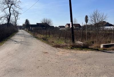 Teren de 1802 mp, în Sântion - 5
