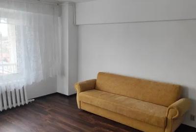 Apartament cu 2 camere decomandat, mobilat în P-ța Muncii