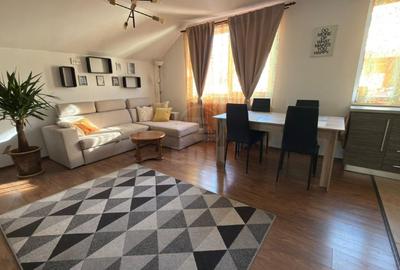 Apartament cu 3 camere semidecomandat în Florești