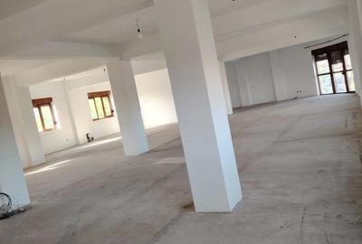 Spațiu comercial, de 180 mp, în Central - 2