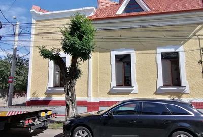 Casă cu 4 camere în Central - 5