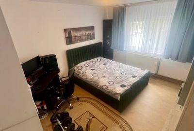 Garsonieră decomandată în Tractorul