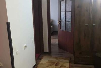 Apartament cu 3 camere în Tomis I - 1