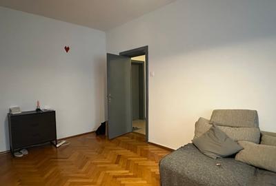 Două camere Mihai Eminescu, Piață Română - 3