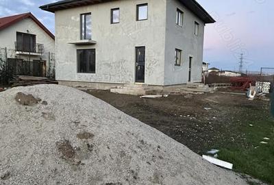 Casă cu 4 camere în Domnești - 4