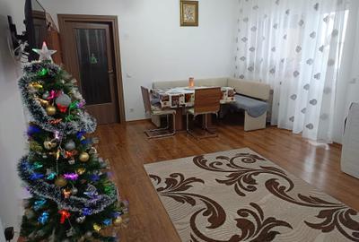 Apartament cu 4 camere decomandat în Central - 4