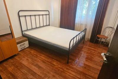 Apartament cu 2 camere decomandat, mobilat în Apărătorii Patriei