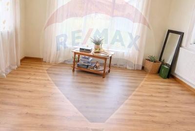 Casă cu 5 camere cu Teren 359 Mp în Central - 8