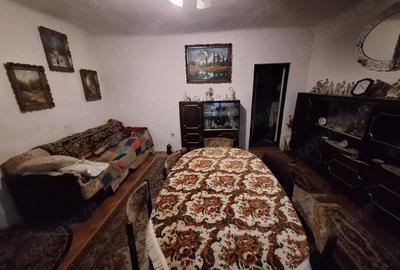 Casă cu Teren 636 Mp în Cetate