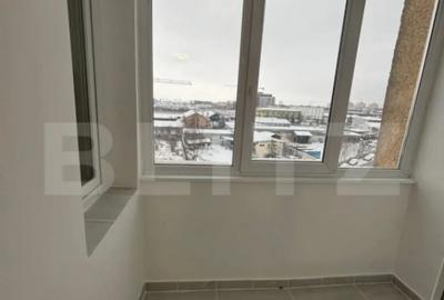 Garsonieră decomandată în Noua