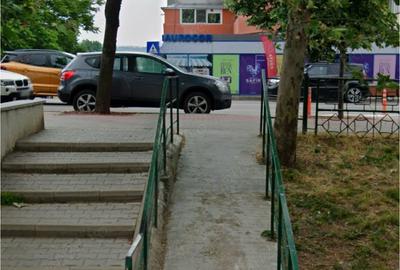 Spațiu comercial, de 55 mp, în Central - 2