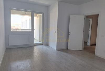 Apartament cu 3 camere decomandat în Metalurgiei