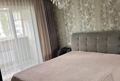 Inchiriem apartament de 3 camere zona 1 Decembrie - 2