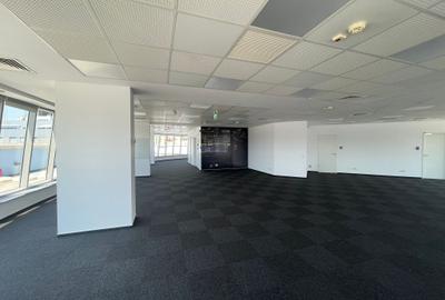 Birou, de 376 mp, în Ultracentral - 4