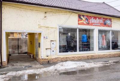 Casă cu 4 camere cu Teren 485 Mp în Central
