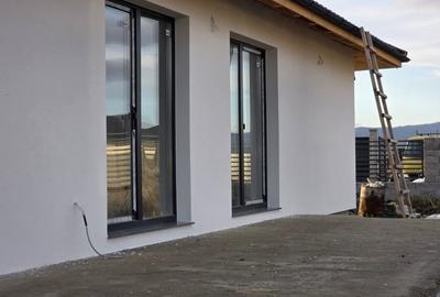 Casa individuala cu 4 camere, nivel parter, teren 550mp - 2