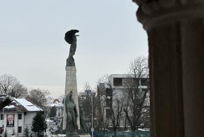 Casă cu 20 camere cu Canalizare în Aviatorilor - 6