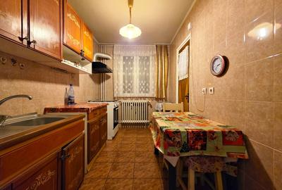 Apartament cu 3 camere decomandat în Titan - 2