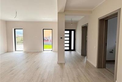 Casa individuala in Cristian cu teren 800mp, toate utlitatile racordate, Cristia - 7