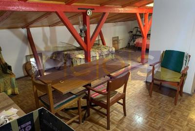 Casă individuală cu 8 camere cu Canalizare în Calea Călărașilor