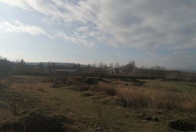 Teren de 22300 mp, în Central - 7