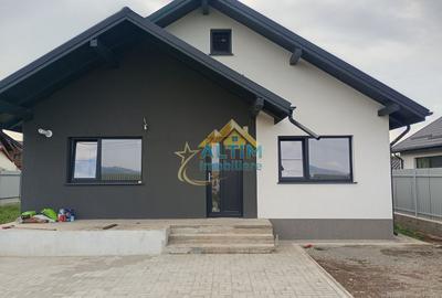 Casă nouă în cartier Izvor, Tărlungeni, 4 camere, pe un singur nivel - 1