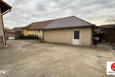 Spațiu comercial, de 450 mp, în Sântioana - 16