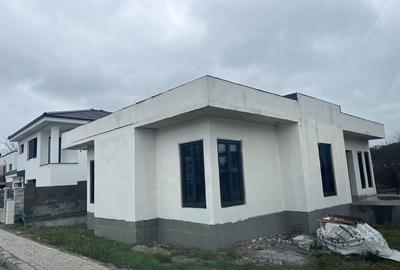 Casă cu 3 camere în Central - 4