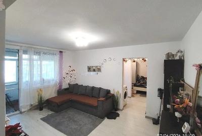 Apartament cu 2 camere semidecomandat în Central - 1