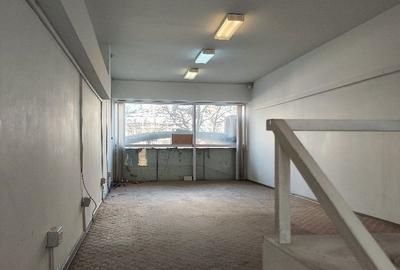 Spațiu comercial, de 29 mp, în Central - 1
