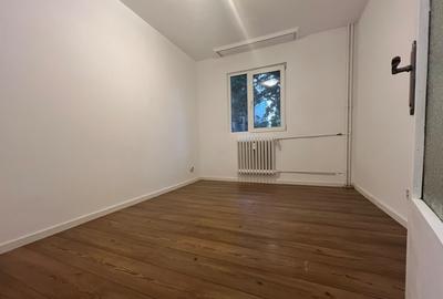 Proprietar, apartament 3 camere zona Berceni Sector 4 - 7