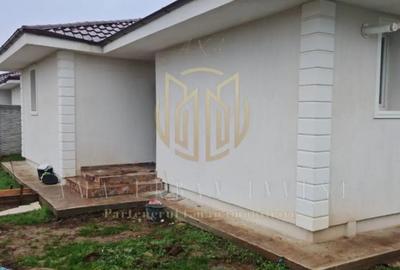 Casă cu 4 camere cu Teren 470 Mp în Vidra - 10