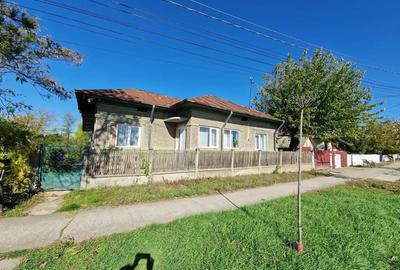 Casa de vanzare sat Ulmeni - 1