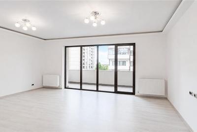 Apartament cu 3 camere decomandat în Tractorul - 1