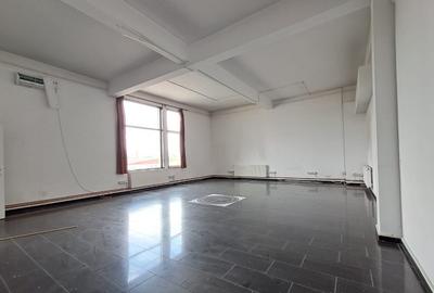 Spațiu comercial, de 215 mp, în Aurel Vlaicu - 8