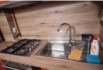 CENTRU TEATRU DE STAT 3 CAMERE ETAJ 2 LOC PARCARE 500 EURO TERMEN LUNG - 5