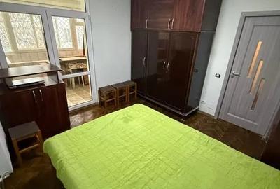 Apartament cu 3 camere semidecomandat, mobilat în Titan - 1