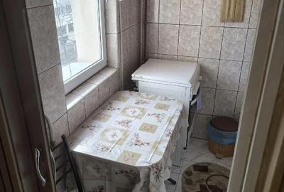 Apartament cu 2 camere nedecomandat în Trivale