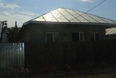 Casă cu 4 camere cu Teren 635 Mp în Gropeni - 2