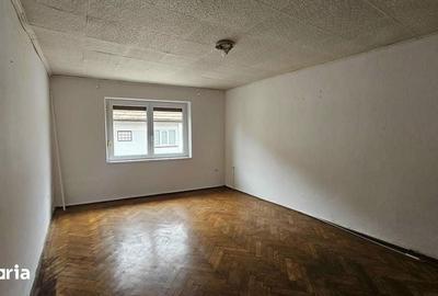 Casă cu 3 camere cu Teren 130 Mp în Central - 14