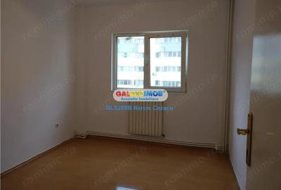 Apartament cu 4 camere decomandat în Pantelimon