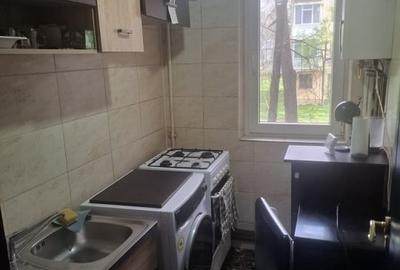 Apartament cu 3 camere decomandat în Milcov - 8
