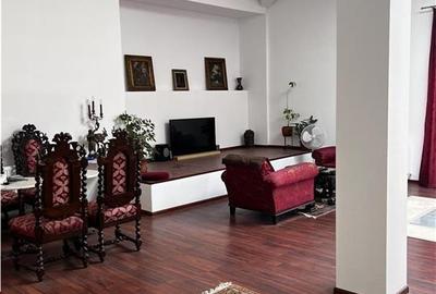 Apartament cu 7 camere decomandat în Cișmigiu