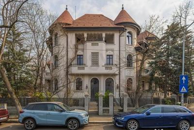 Casă cu 7 camere cu Teren 413 Mp în Dorobanți